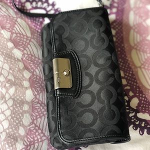 Coach, Clutch Small Black Like New